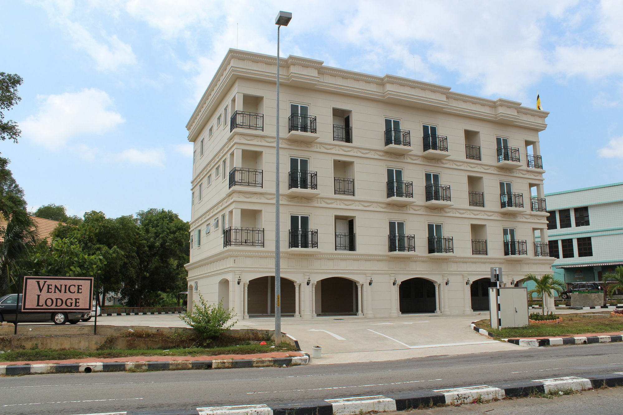 Venice Lodge Bandar Seri Begawan Exterior photo